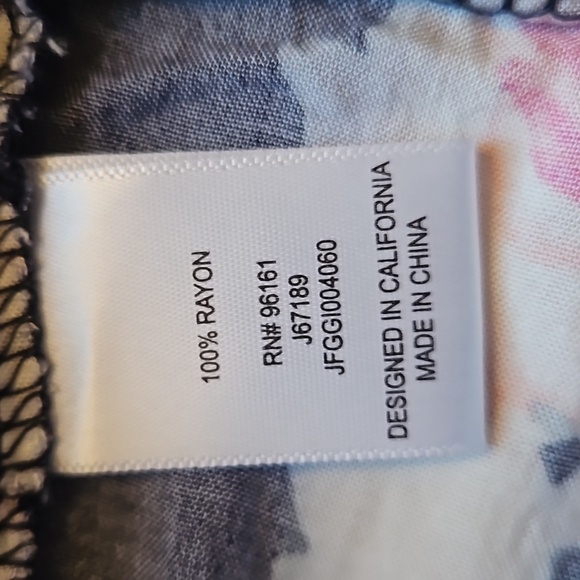 Bebop Soft Wrap Front Floral Camisole Romper Shorts Jumpsuit, Multicolor, S - Picture 6 of 6